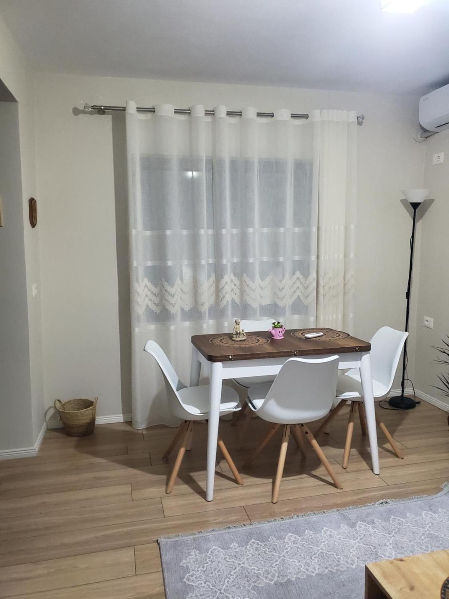 公寓 Emmas Place- Modern Por Miqesor Ne Qender Te Elbasanit Elbasan